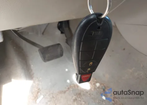 2012 Jeep Grand Cherokee Laredo из США, поврежденный, VIN 1C4RJEAGXCC209956